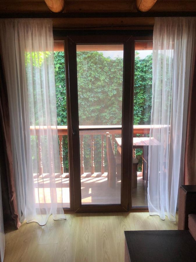 Веселий Кут Otel Zaliznyi Port Dış mekan fotoğraf