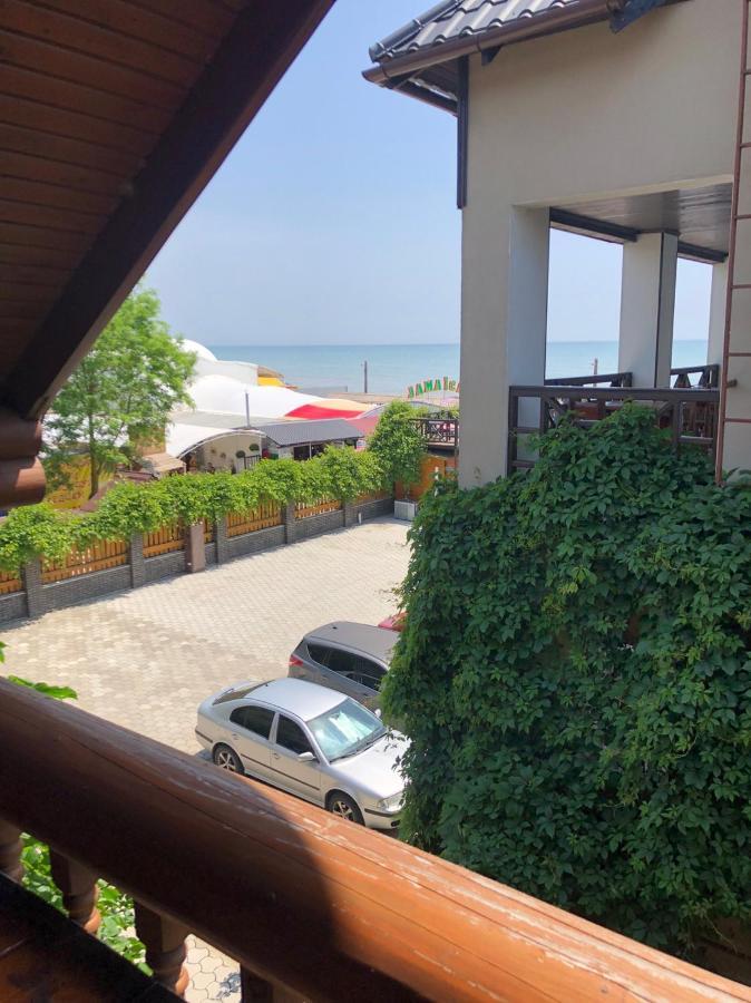 Веселий Кут Otel Zaliznyi Port Dış mekan fotoğraf