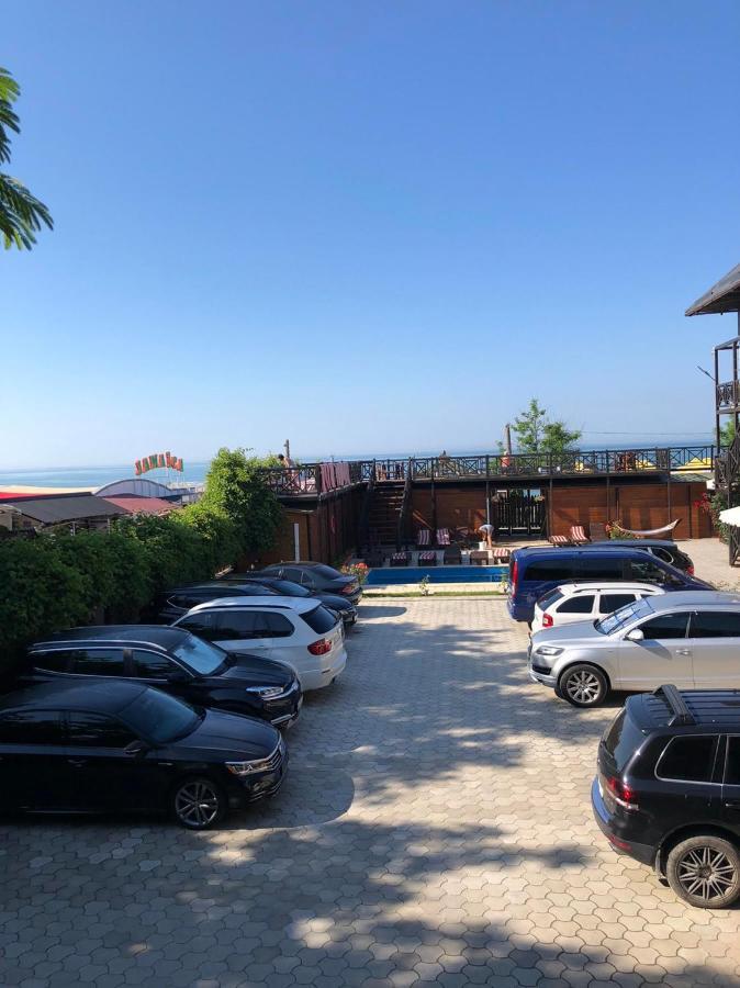 Веселий Кут Otel Zaliznyi Port Dış mekan fotoğraf