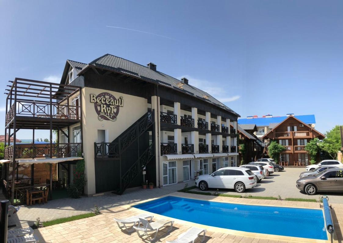 Веселий Кут Otel Zaliznyi Port Dış mekan fotoğraf
