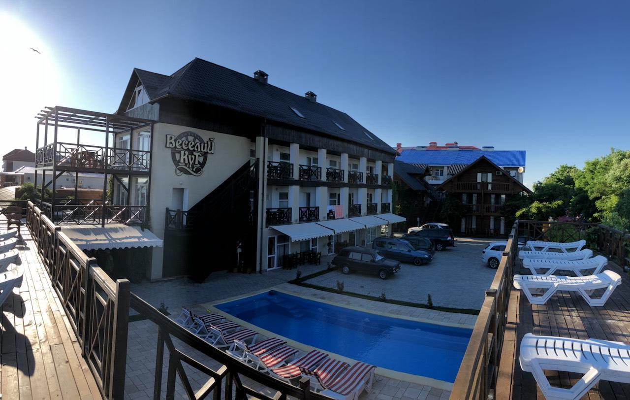 Веселий Кут Otel Zaliznyi Port Dış mekan fotoğraf