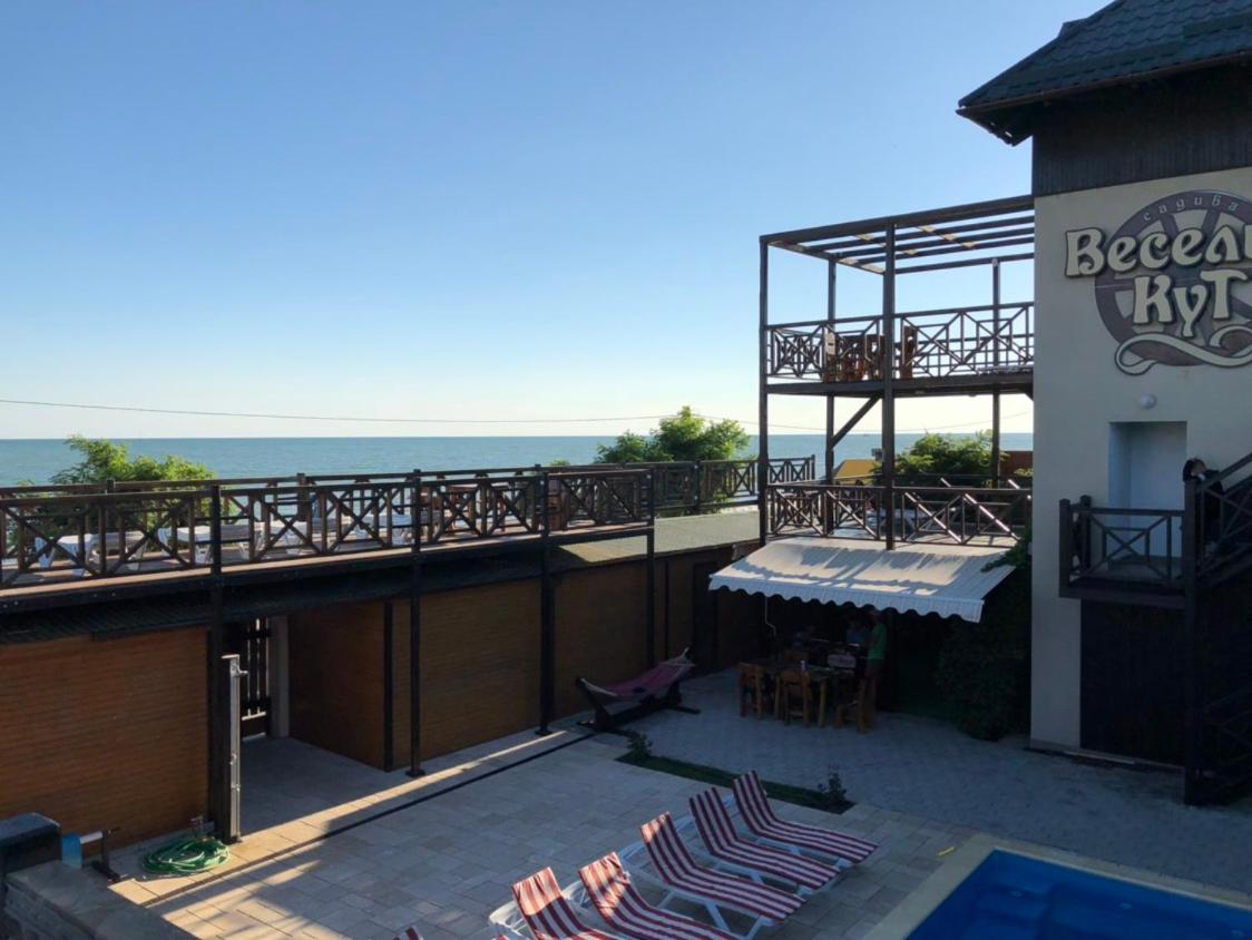 Веселий Кут Otel Zaliznyi Port Dış mekan fotoğraf